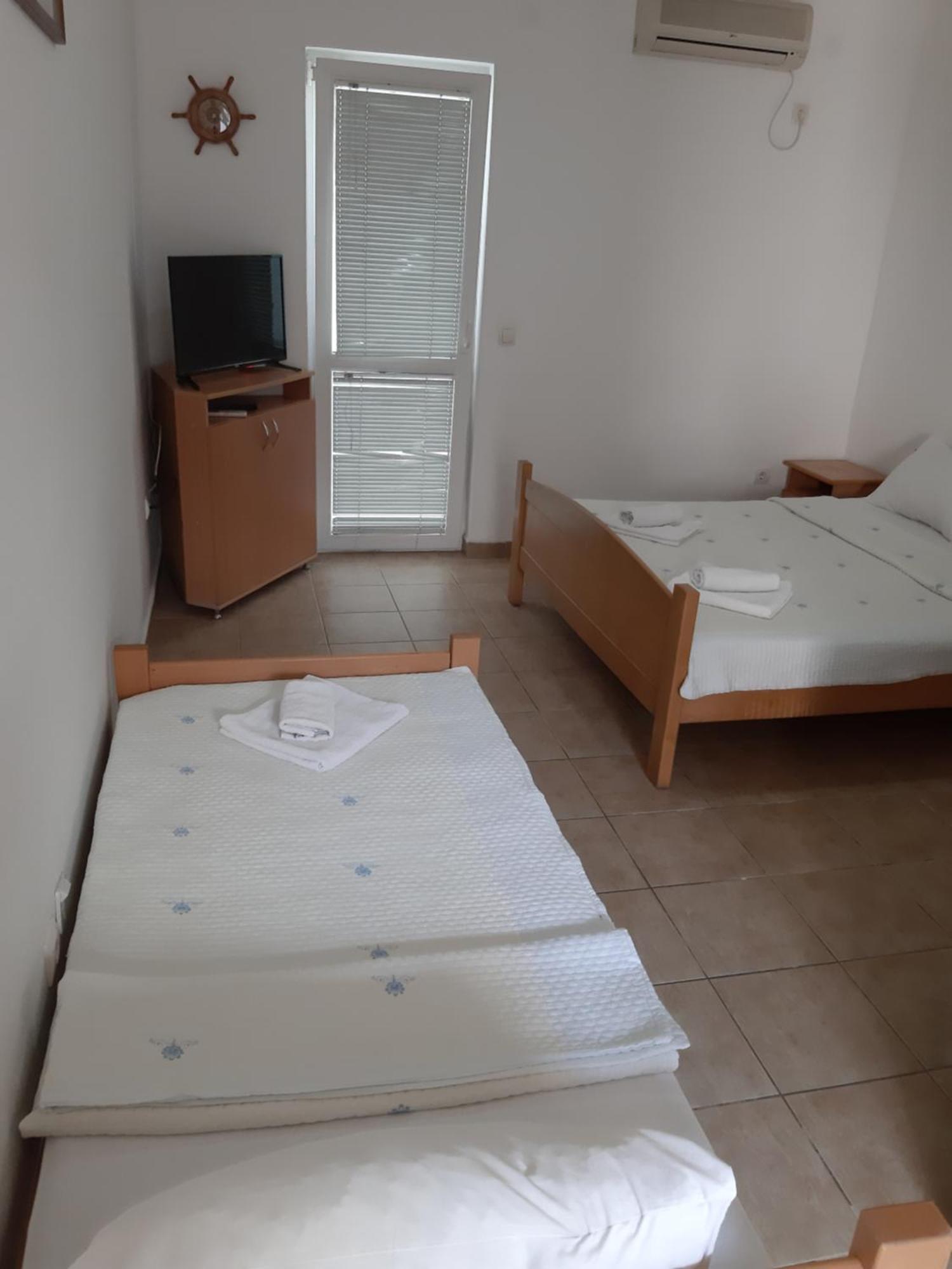 Guest House Perovic Sutomore Rum bild